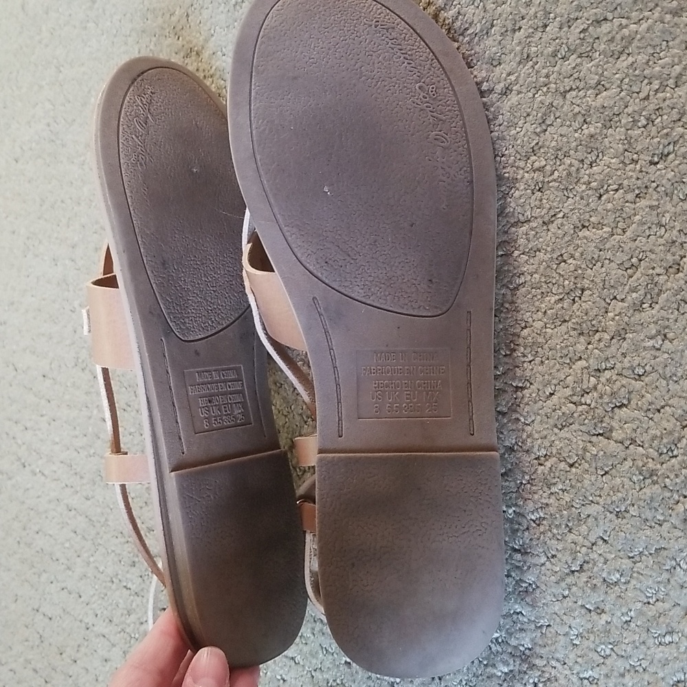 American Eagle Tan Strappy Sandals - Picture 4 of 5